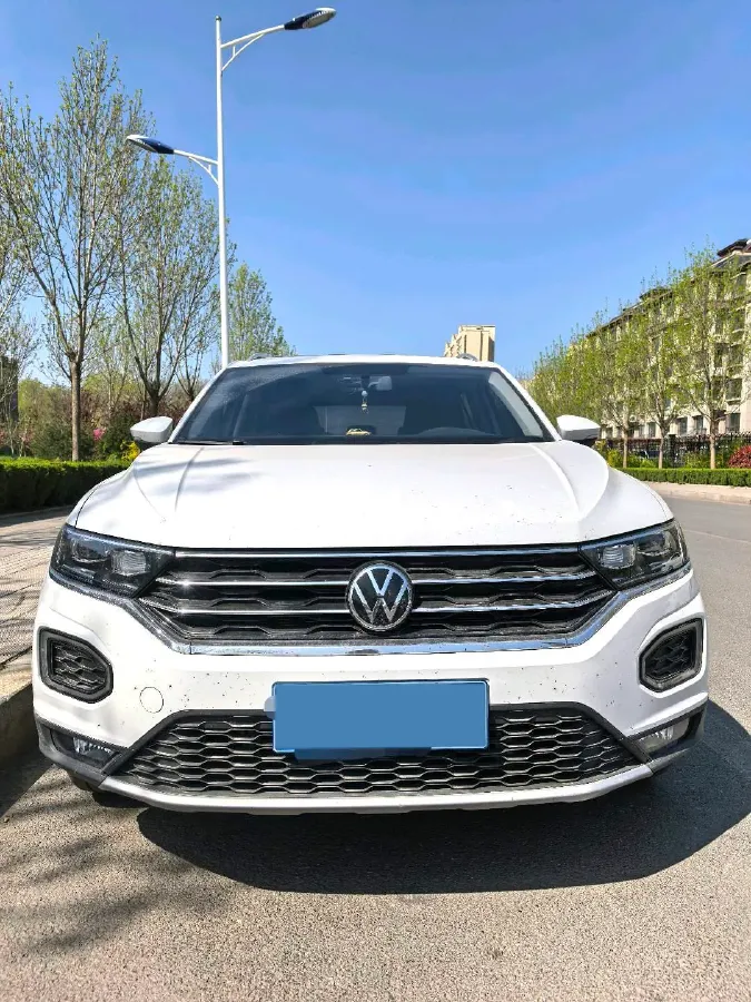 2022 Volkswagen T-Roc 1.4T 150HP L4 7DCT,autocango,china used car exporter,china ev exporter,chinese used car exporter,chinese used ev exporter