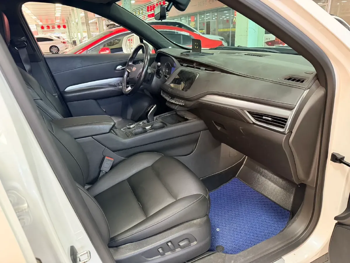 2020 Cadillac XT4 2.0T 241HP L4 9AT,autocango,china used car exporter,china ev exporter,chinese used car exporter,chinese used ev exporter