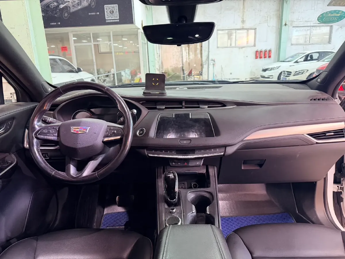 2020 Cadillac XT4 2.0T 241HP L4 9AT,autocango,china used car exporter,china ev exporter,chinese used car exporter,chinese used ev exporter