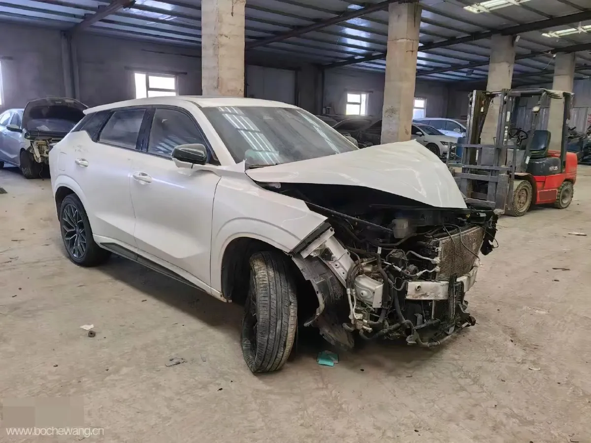 2025 ChangAn UNI-Z 1.5L 98HP L4 E-CVT PHEV 18.4KWH,autocango,china used car exporter,china ev exporter,chinese used car exporter,chinese used ev exporter