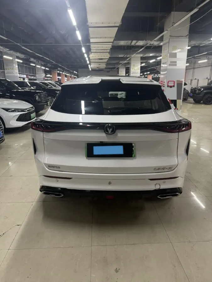 2025 ChangAn UNI-Z 1.5L 98HP L4 E-CVT PHEV 18.4KWH,autocango,china used car exporter,china ev exporter,chinese used car exporter,chinese used ev exporter
