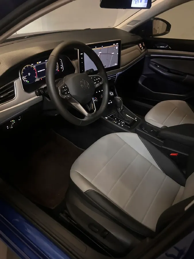 2023 Volkswagen Bora 1.2T 116HP L4 7DCT,autocango,china used car exporter,china ev exporter,chinese used car exporter,chinese used ev exporter