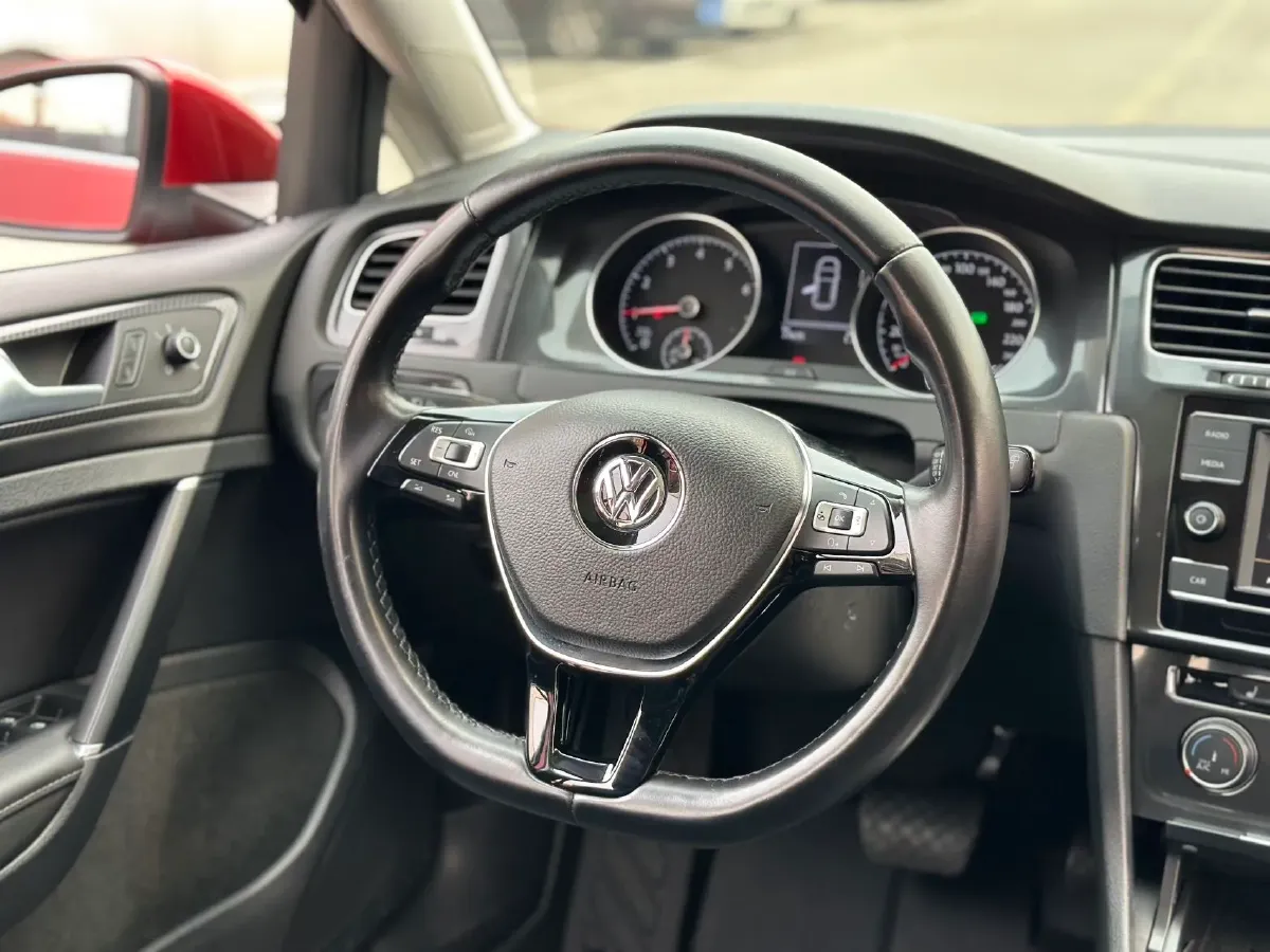 2018 Volkswagen Golf 1.4T 131HP L4 7DCT,autocango,china used car exporter,china ev exporter,chinese used car exporter,chinese used ev exporter