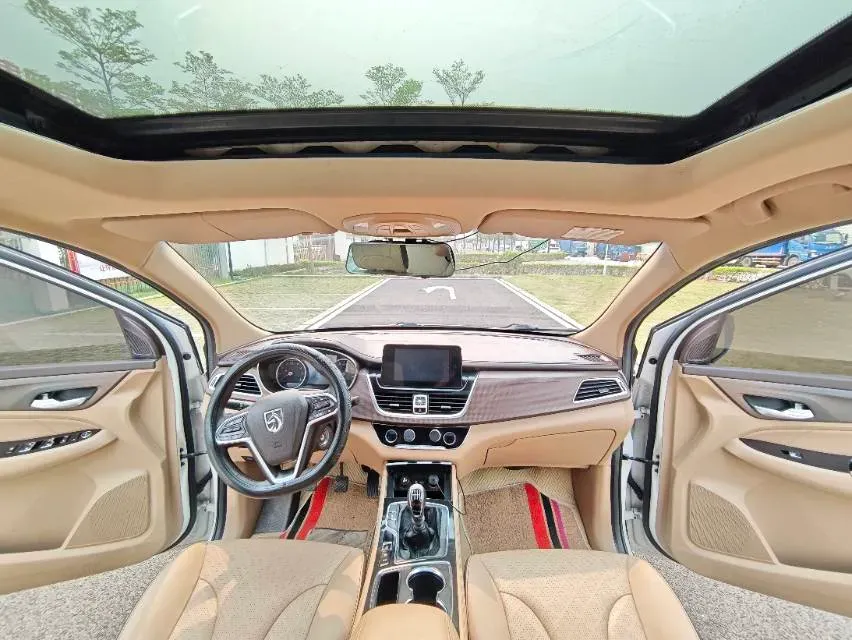 2017 BaoJun 730 1.5T 150HP L4 6MT,autocango,china used car exporter,china ev exporter,chinese used car exporter,chinese used ev exporter