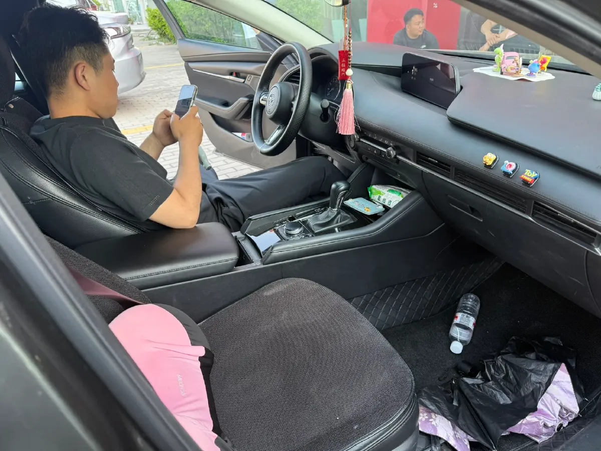 2020 Mazda 3 Axela 1.5L 117HP L4 6AT,autocango,china used car exporter,china ev exporter,chinese used car exporter,chinese used ev exporter