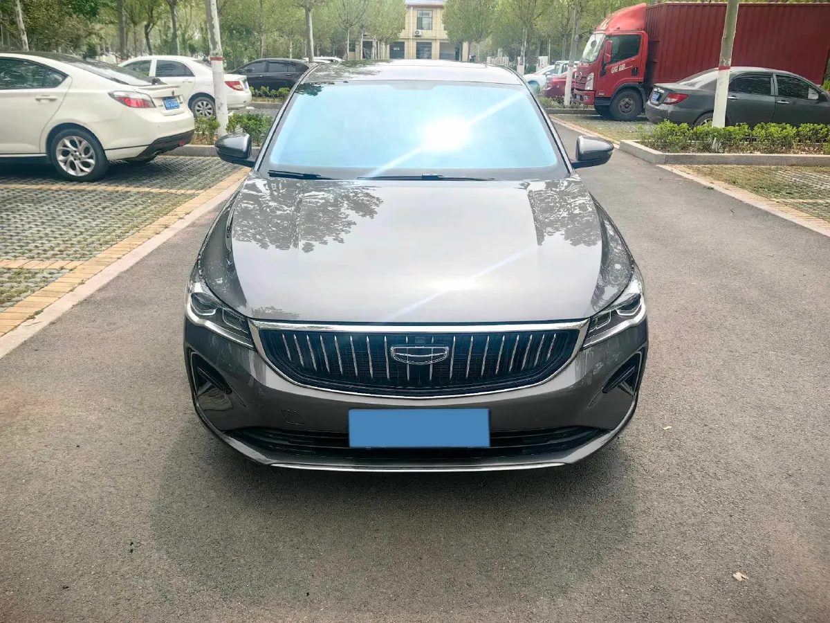 2022 Geely Emgrand 1.5L 114HP L4 5MT,autocango,china used car exporter,china ev exporter,chinese used car exporter,chinese used ev exporter