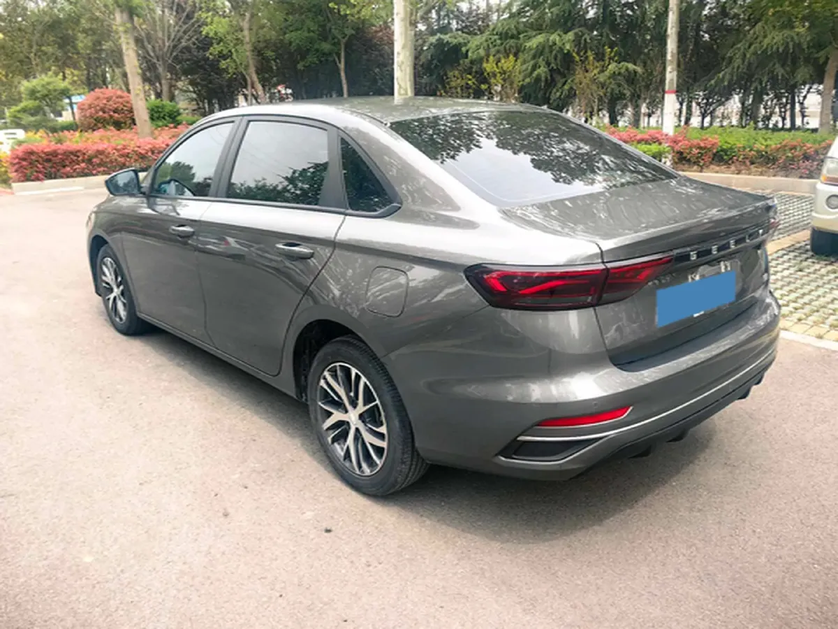2022 Geely Emgrand 1.5L 114HP L4 5MT,autocango,china used car exporter,china ev exporter,chinese used car exporter,chinese used ev exporter