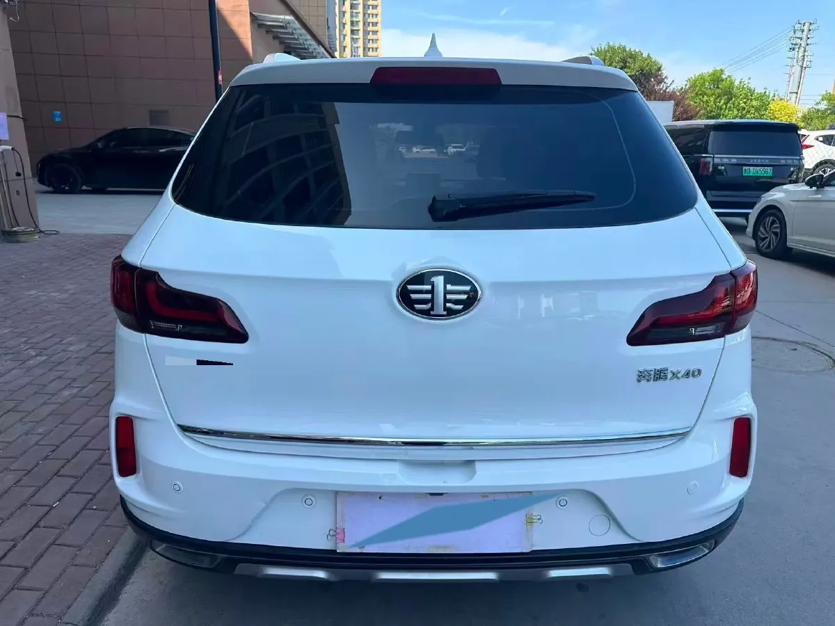 2019 Bestune X40 1.6L 114HP L4 6AT,autocango,china used car exporter,china ev exporter,chinese used car exporter,chinese used ev exporter