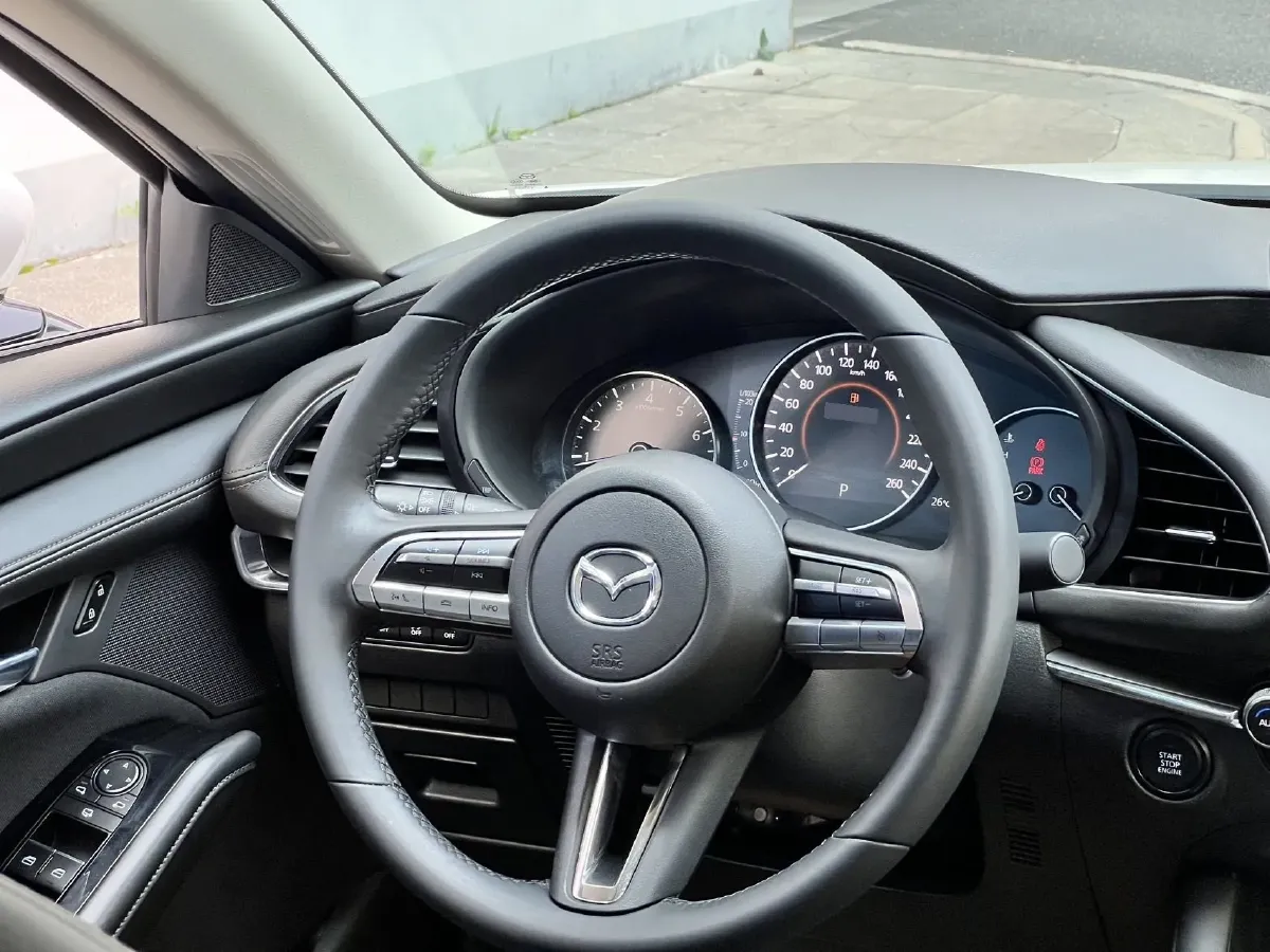 2020 Mazda 3 Axela 2.0L 158HP L4 6AT,autocango,china used car exporter,china ev exporter,chinese used car exporter,chinese used ev exporter