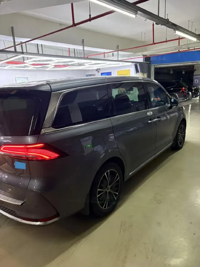 2023 Roewe iMAX8 2.0T 234HP L4 8AT,autocango,china used car exporter,china ev exporter,chinese used car exporter,chinese used ev exporter