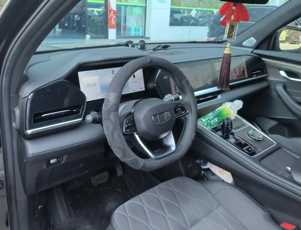 2025 Geely Monjaro 2.0T 238HP L4 8AT,autocango,china used car exporter,china ev exporter,chinese used car exporter,chinese used ev exporter