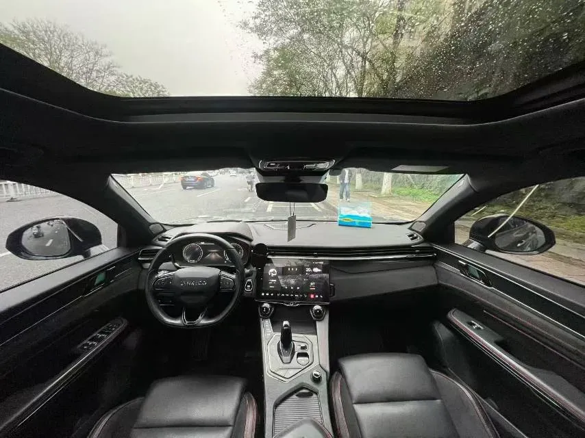 2022 LYNK&CO 05 2.0T 254HP L4 8AT,autocango,china used car exporter,china ev exporter,chinese used car exporter,chinese used ev exporter