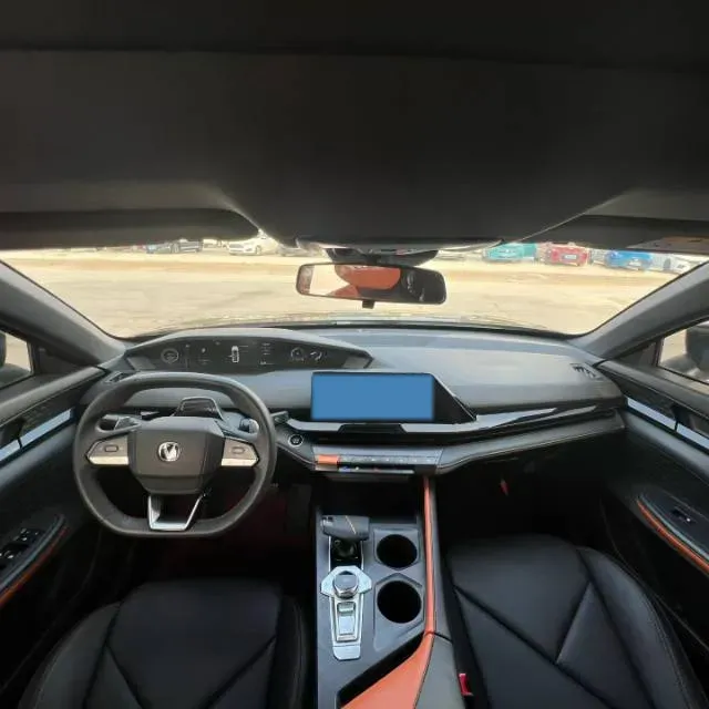 2022 ChangAn UNI-V 1.5T 188HP L4 7DCT,autocango,china used car exporter,china ev exporter,chinese used car exporter,chinese used ev exporter
