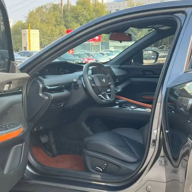 2022 ChangAn UNI-V 1.5T 188HP L4 7DCT,autocango,china used car exporter,china ev exporter,chinese used car exporter,chinese used ev exporter