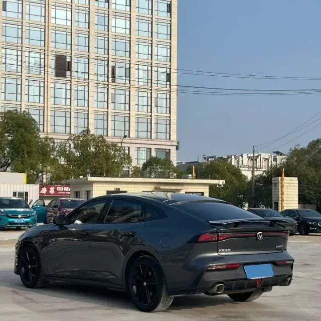 2022 ChangAn UNI-V 1.5T 188HP L4 7DCT,autocango,china used car exporter,china ev exporter,chinese used car exporter,chinese used ev exporter