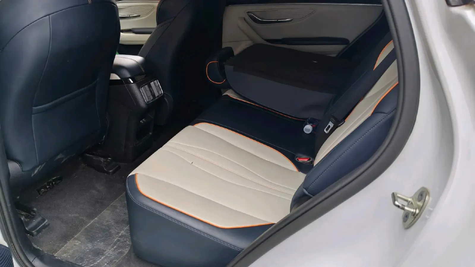 2022 Hyundai Tucson 2.0L 150HP L4 6AT Hybrid,autocango,china used car exporter,china ev exporter,chinese used car exporter,chinese used ev exporter