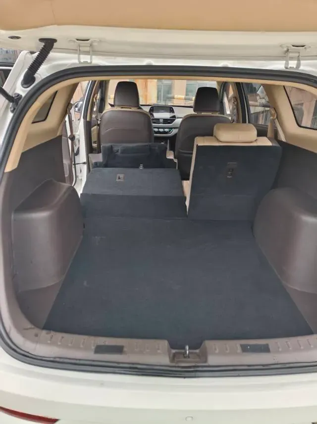 2017 BaoJun 310W 1.5L 112HP L4 6MT,autocango,china used car exporter,china ev exporter,chinese used car exporter,chinese used ev exporter