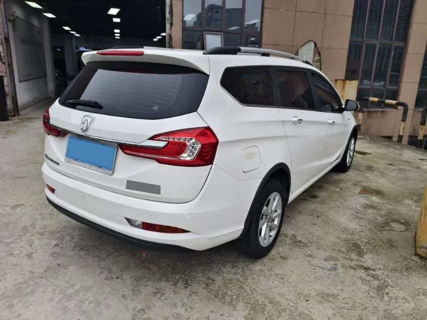 2017 BaoJun 310W 1.5L 112HP L4 6MT,autocango,china used car exporter,china ev exporter,chinese used car exporter,chinese used ev exporter