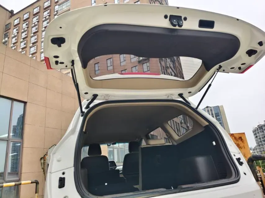 2017 BaoJun 310W 1.5L 112HP L4 6MT,autocango,china used car exporter,china ev exporter,chinese used car exporter,chinese used ev exporter