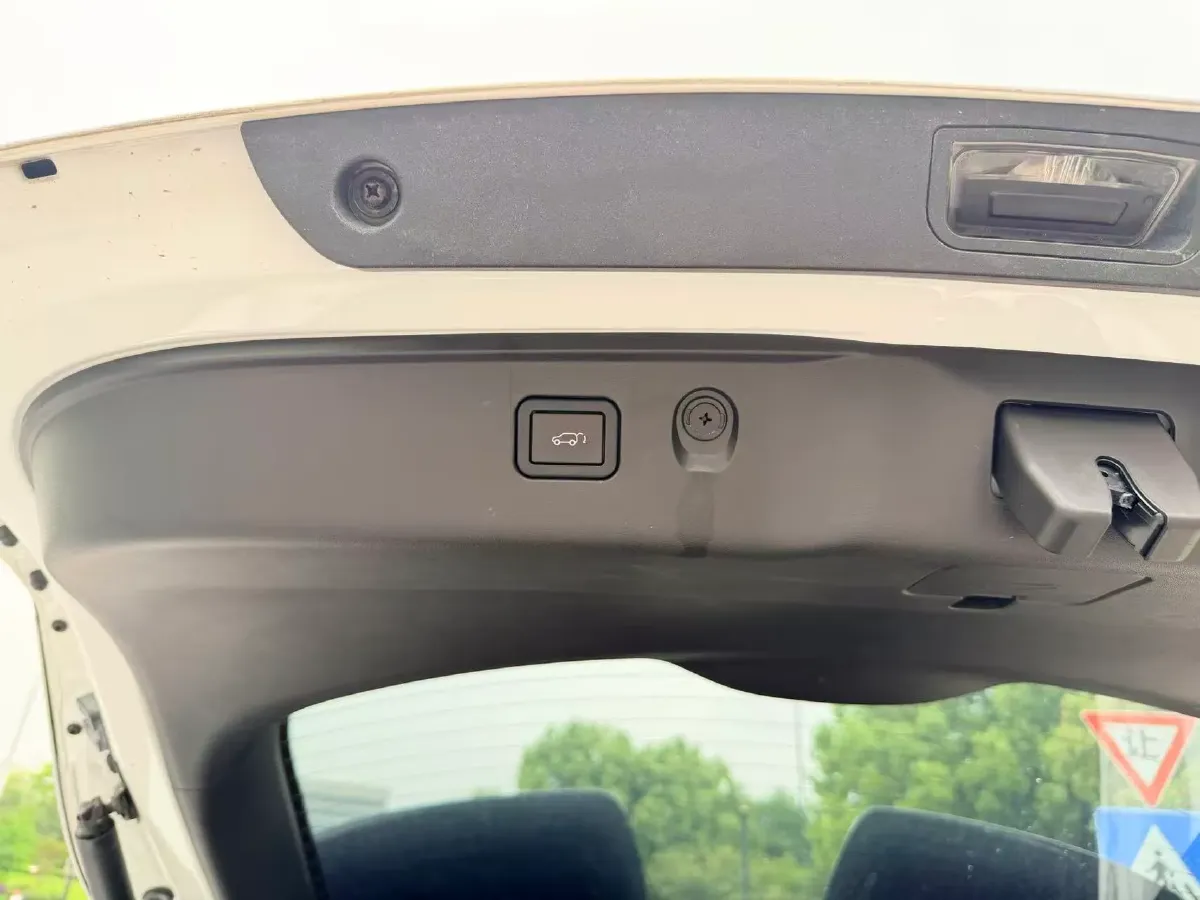 2023 ChangAn UNI-T 1.5T 188HP L4 7DCT,autocango,china used car exporter,china ev exporter,chinese used car exporter,chinese used ev exporter