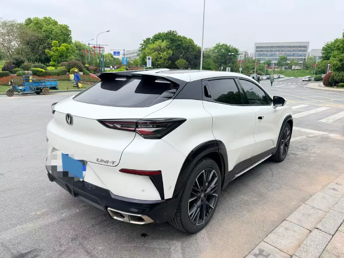 2023 ChangAn UNI-T 1.5T 188HP L4 7DCT,autocango,china used car exporter,china ev exporter,chinese used car exporter,chinese used ev exporter