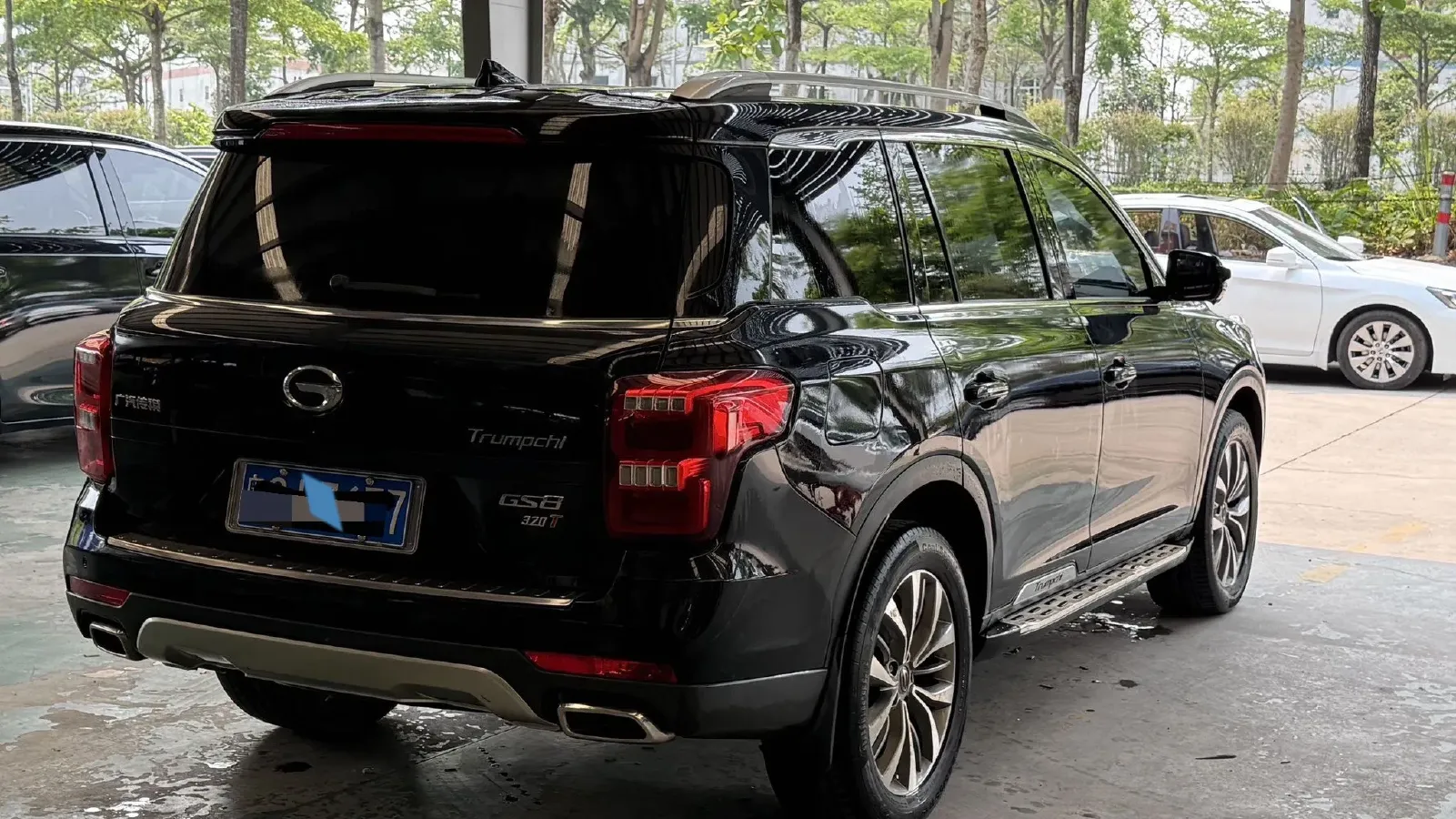 2017 GAC Trumpchi GS8 2.0T 201HP L4 6AT,autocango,china used car exporter,china ev exporter,chinese used car exporter,chinese used ev exporter