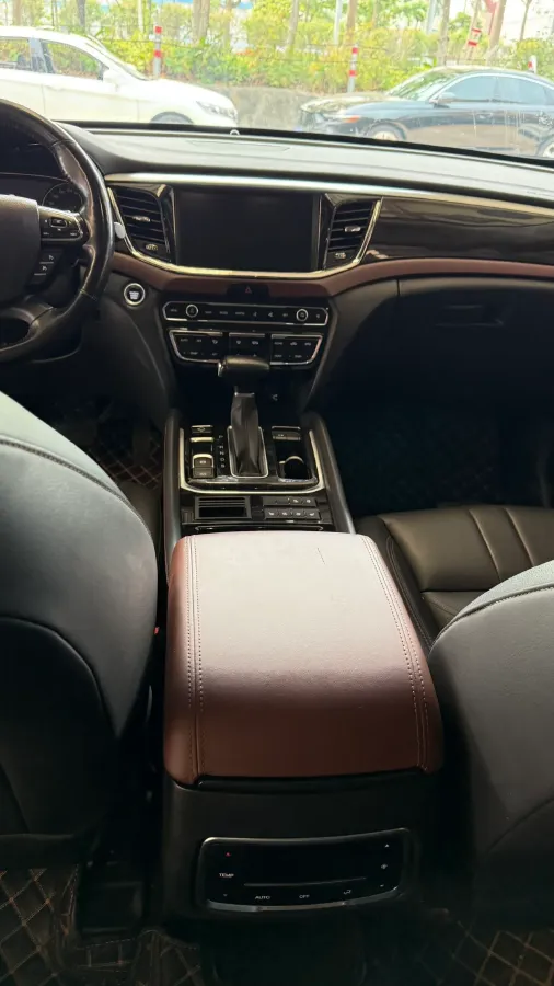 2017 GAC Trumpchi GS8 2.0T 201HP L4 6AT,autocango,china used car exporter,china ev exporter,chinese used car exporter,chinese used ev exporter