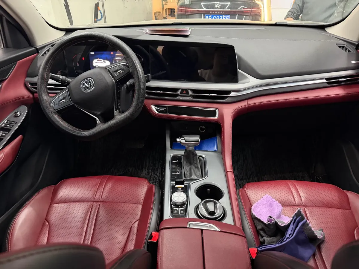 2022 ChangAn CS75 Plus 1.5T 178HP L4 6AT,autocango,china used car exporter,china ev exporter,chinese used car exporter,chinese used ev exporter