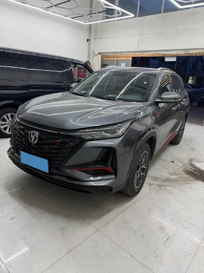 2022 ChangAn CS75 Plus 1.5T 178HP L4 6AT,autocango,china used car exporter,china ev exporter,chinese used car exporter,chinese used ev exporter