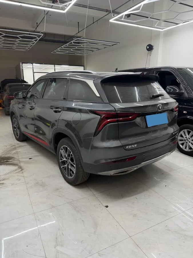 2022 ChangAn CS75 Plus 1.5T 178HP L4 6AT,autocango,china used car exporter,china ev exporter,chinese used car exporter,chinese used ev exporter