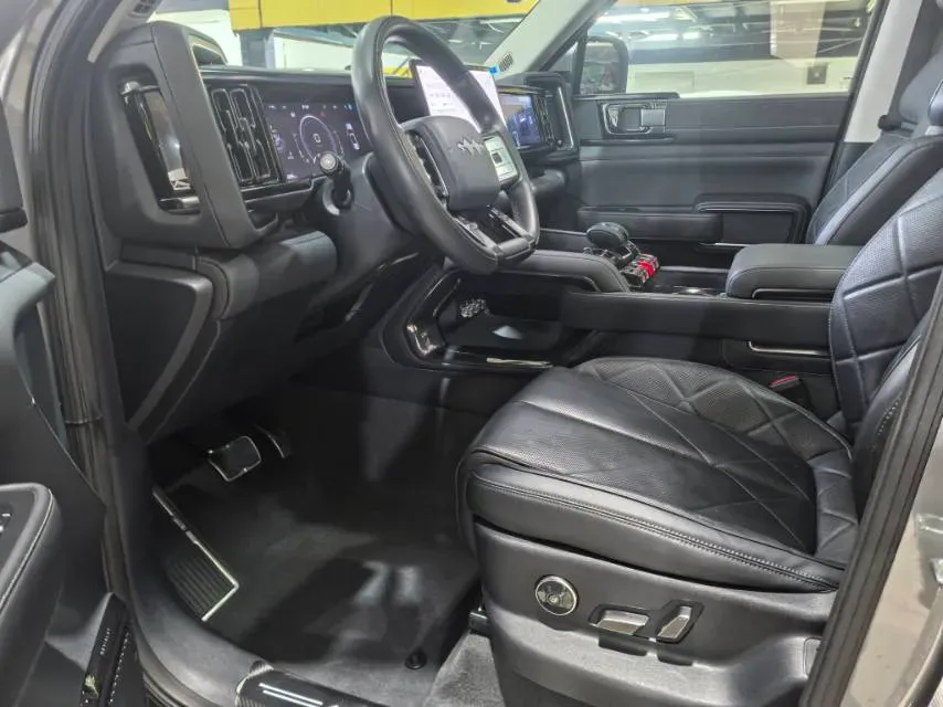 2023 FangChengBao Bao 5 1.5T 194HP L4 E-CVT PHEV 31.8KWH,autocango,china used car exporter,china ev exporter,chinese used car exporter,chinese used ev exporter