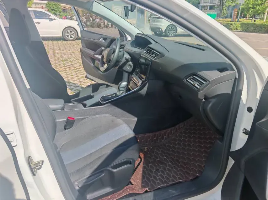 2018 Peugeot 308 1.2T 136HP L3 6AT,autocango,china used car exporter,china ev exporter,chinese used car exporter,chinese used ev exporter