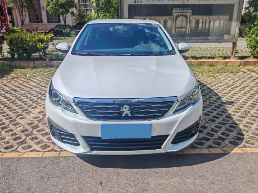 2018 Peugeot 308 1.2T 136HP L3 6AT,autocango,china used car exporter,china ev exporter,chinese used car exporter,chinese used ev exporter