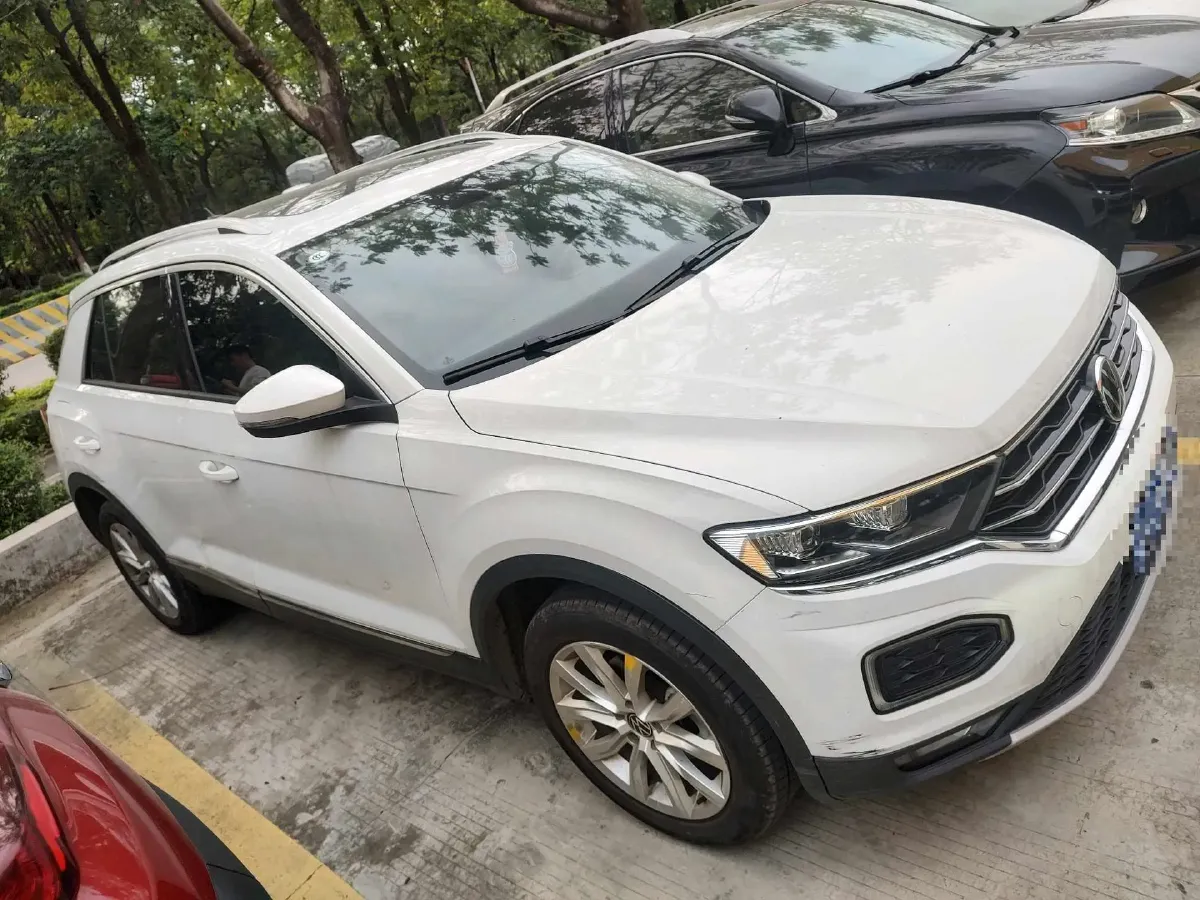 2022 Volkswagen T-Roc 1.4T 150HP L4 7DCT,autocango,china used car exporter,china ev exporter,chinese used car exporter,chinese used ev exporter