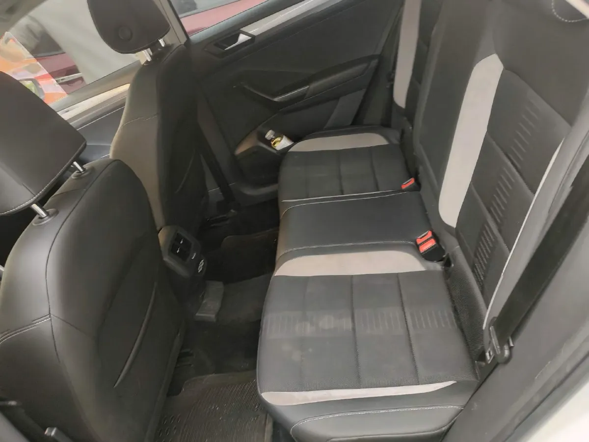 2022 Volkswagen T-Roc 1.4T 150HP L4 7DCT,autocango,china used car exporter,china ev exporter,chinese used car exporter,chinese used ev exporter