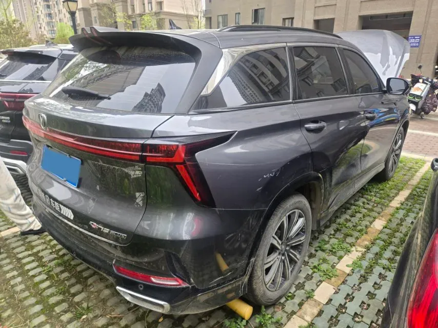 2023 ChangAn CS75 Plus 1.5T 188HP L4 8AT,autocango,china used car exporter,china ev exporter,chinese used car exporter,chinese used ev exporter