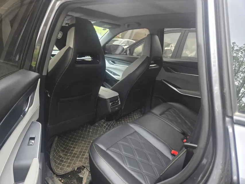 2023 ChangAn CS75 Plus 1.5T 188HP L4 8AT,autocango,china used car exporter,china ev exporter,chinese used car exporter,chinese used ev exporter