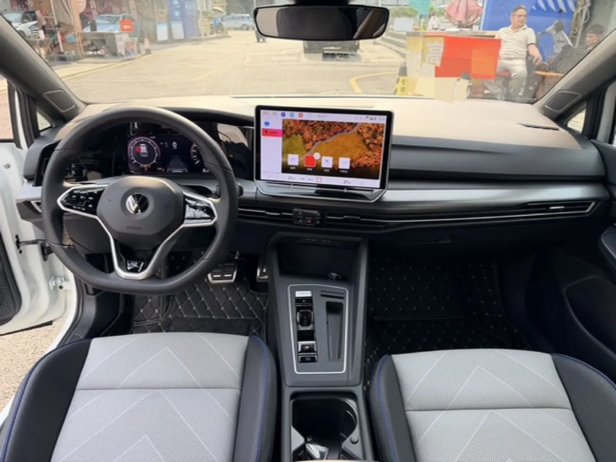 2025 Volkswagen Golf 1.5T 160HP L4 7DCT,autocango,china used car exporter,china ev exporter,chinese used car exporter,chinese used ev exporter