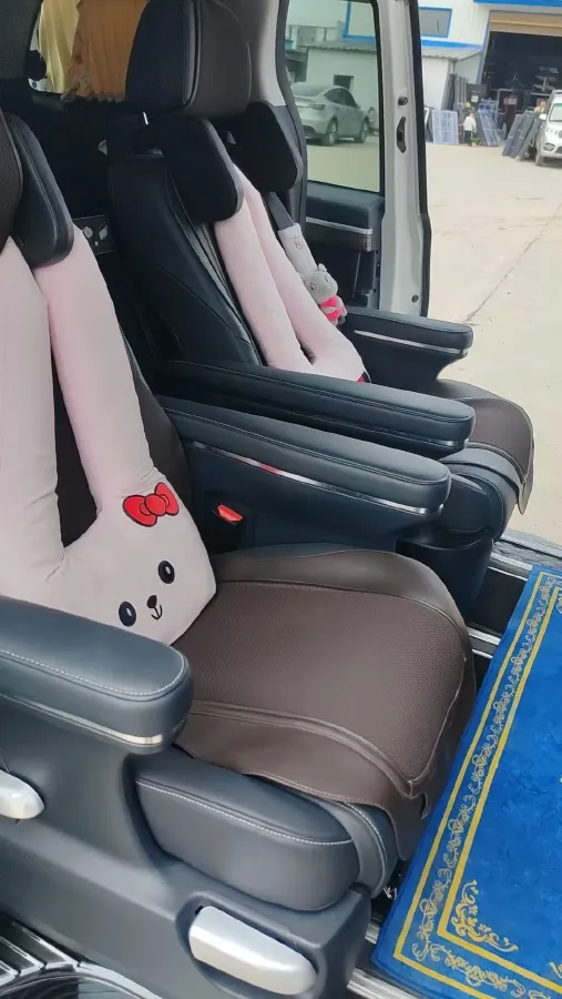 2021 GAC Trumpchi M8 2.0T 252HP L4 8AT,autocango,china used car exporter,china ev exporter,chinese used car exporter,chinese used ev exporter