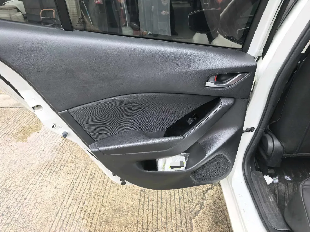 2017 Mazda 3 Axela 1.5L 117HP L4 6AT,autocango,china used car exporter,china ev exporter,chinese used car exporter,chinese used ev exporter