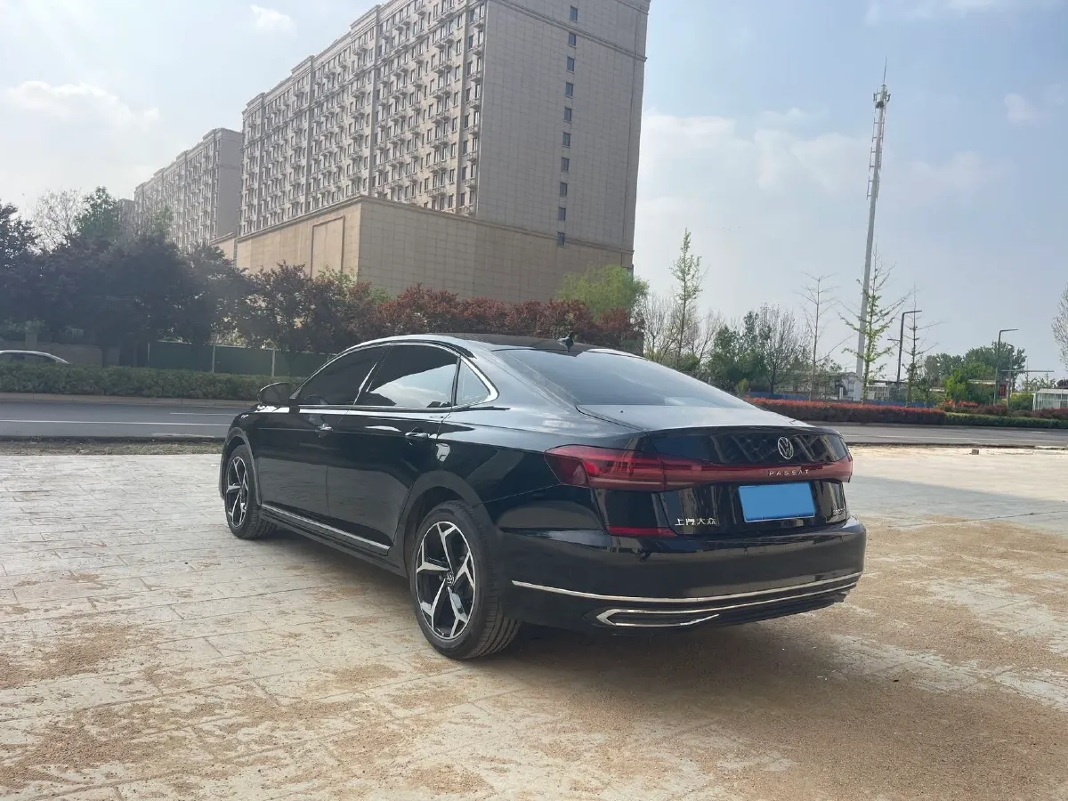 2025 Volkswagen Passat 2.0T 220HP L4 7DCT,autocango,china used car exporter,china ev exporter,chinese used car exporter,chinese used ev exporter