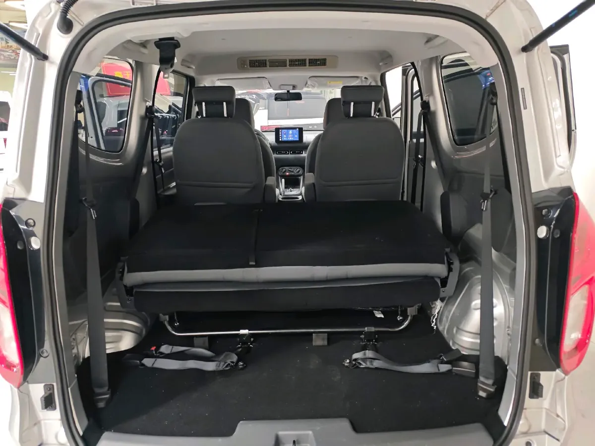 2025 WuLing HongGuang New Energy REEV 99HP REEV,autocango,china used car exporter,china ev exporter,chinese used car exporter,chinese used ev exporter