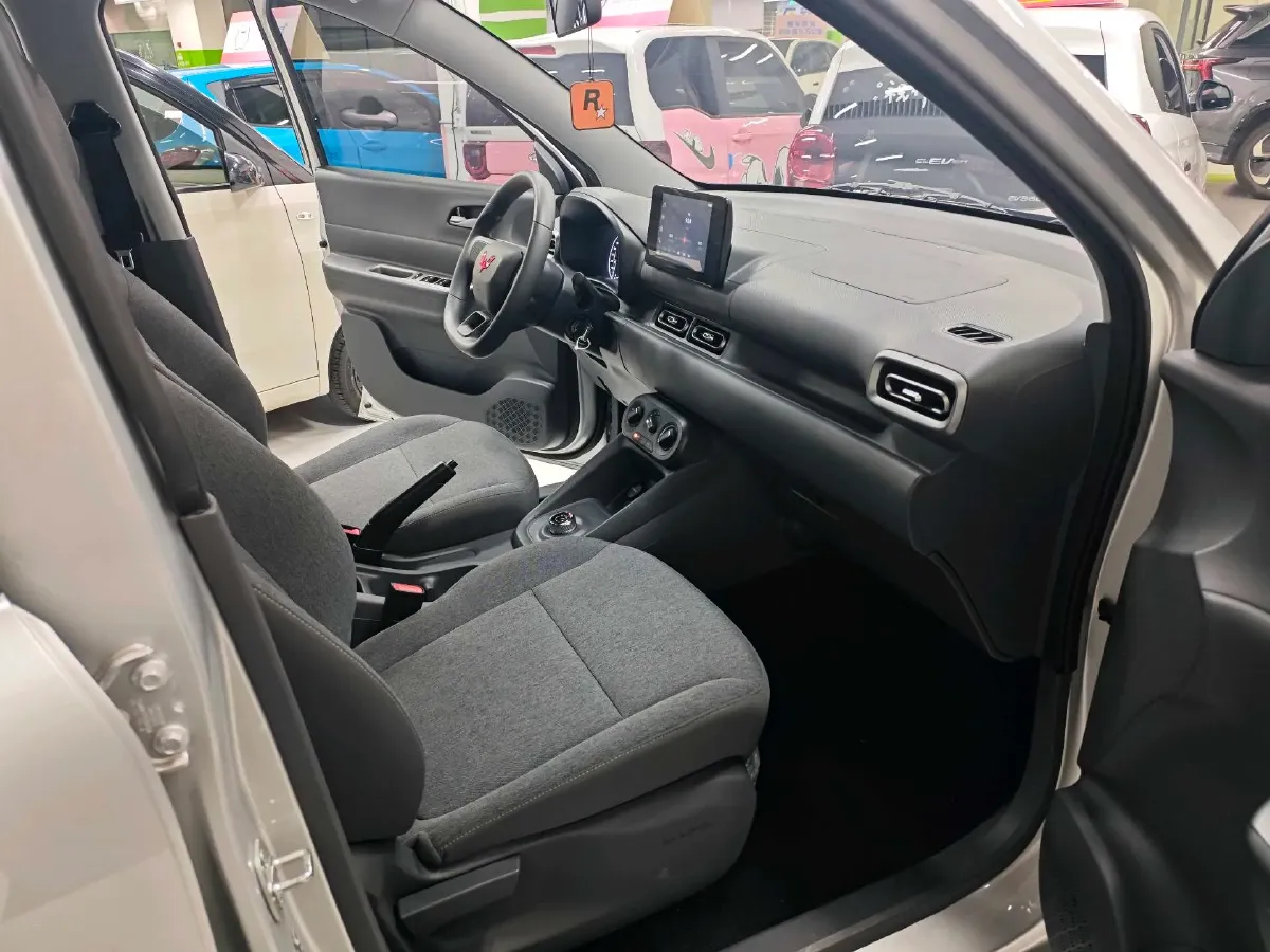 2025 WuLing HongGuang New Energy REEV 99HP REEV,autocango,china used car exporter,china ev exporter,chinese used car exporter,chinese used ev exporter