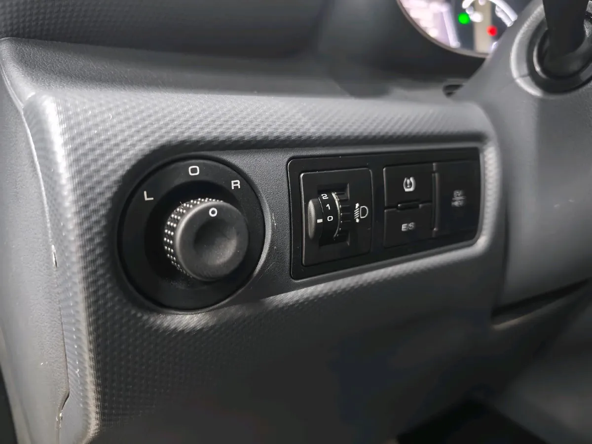 2025 WuLing HongGuang New Energy REEV 99HP REEV,autocango,china used car exporter,china ev exporter,chinese used car exporter,chinese used ev exporter