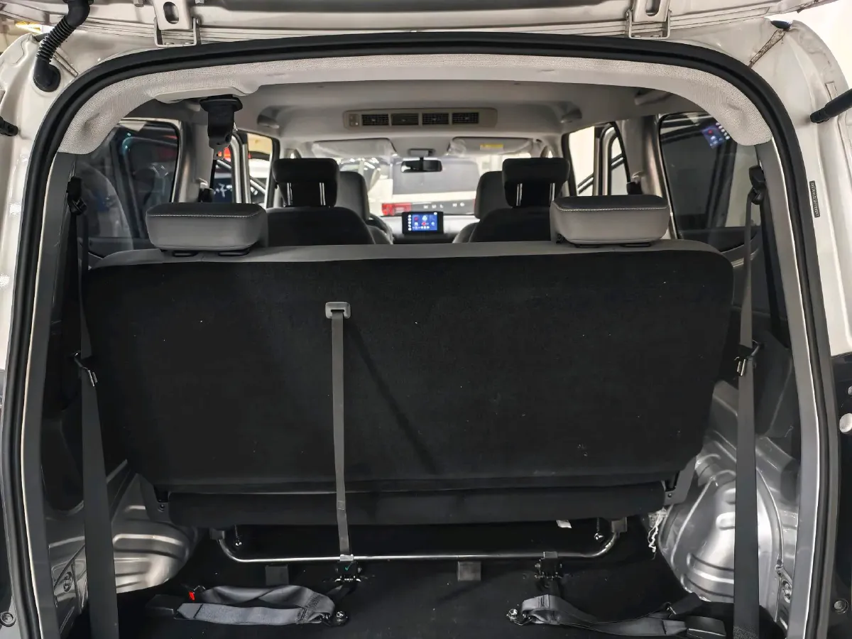 2025 WuLing HongGuang New Energy REEV 99HP REEV,autocango,china used car exporter,china ev exporter,chinese used car exporter,chinese used ev exporter