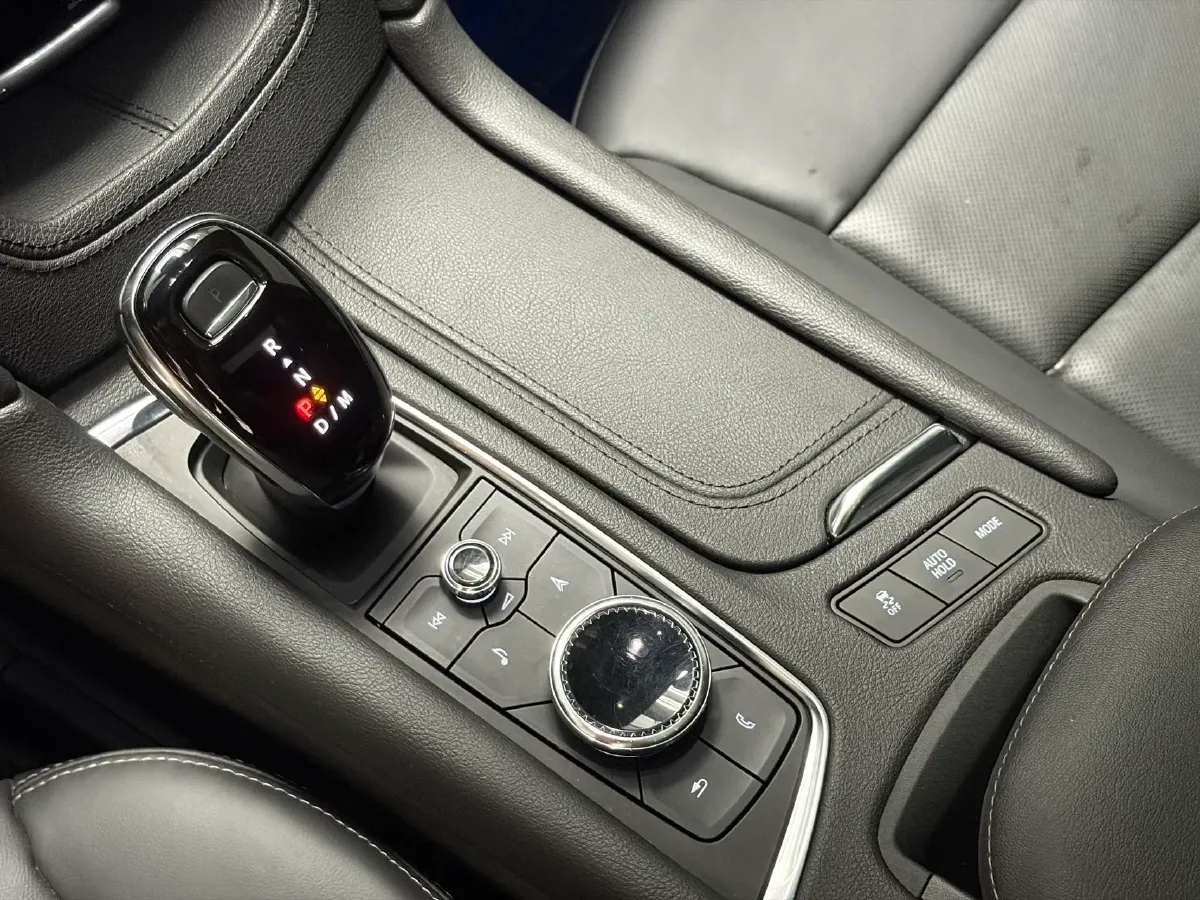 2020 Cadillac XT5 2.0T 237HP L4 9AT,autocango,china used car exporter,china ev exporter,chinese used car exporter,chinese used ev exporter