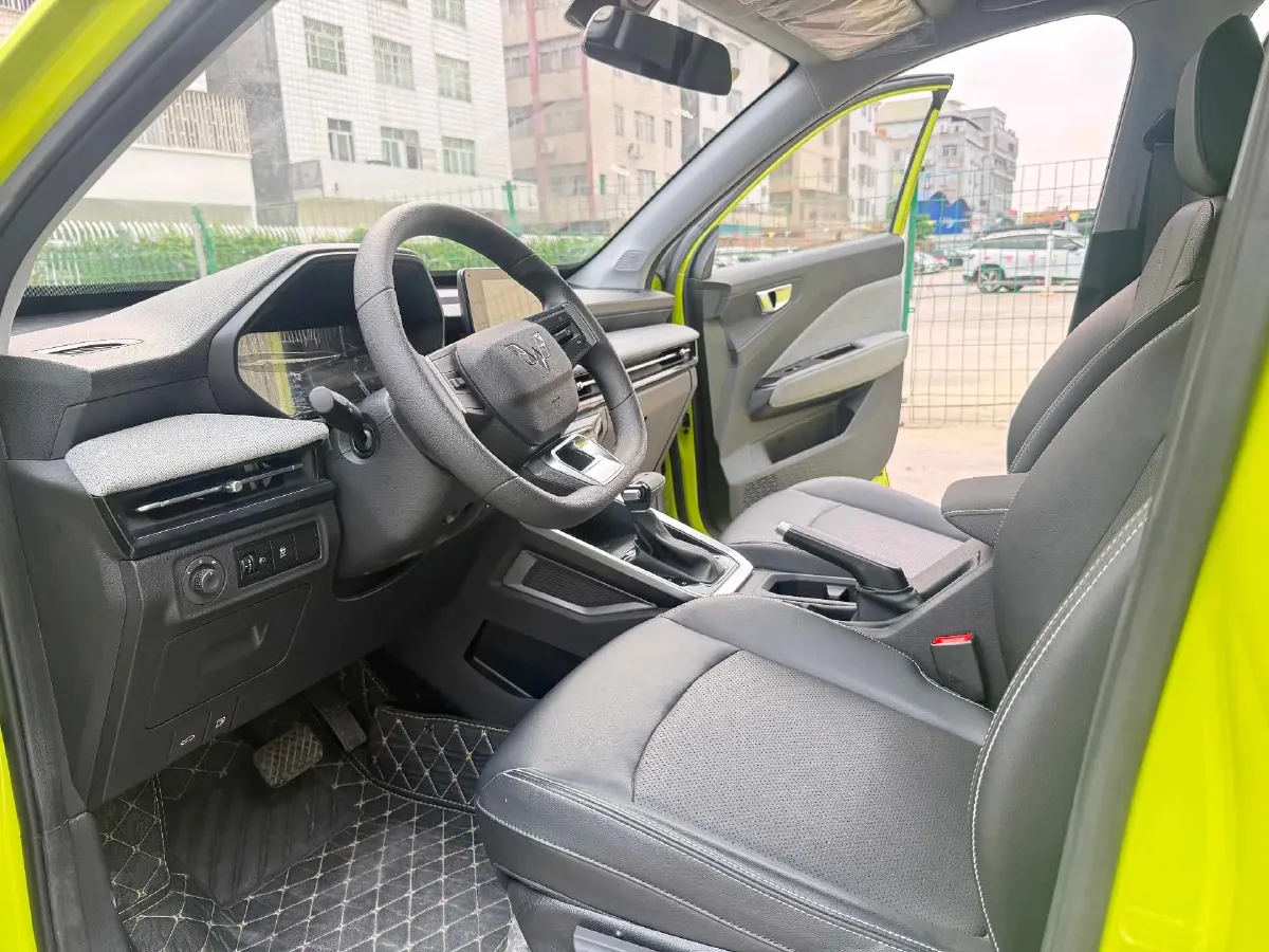 2022 WuLing XingChi 1.5T 147HP L4 CVT,autocango,china used car exporter,china ev exporter,chinese used car exporter,chinese used ev exporter
