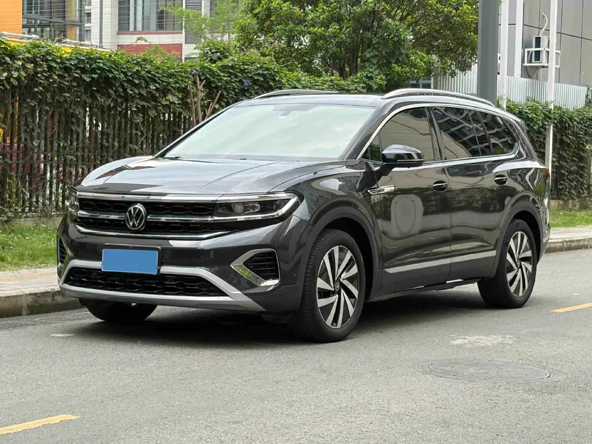2021 Volkswagen Talagon 2.0T 186HP L4 7DCT,autocango,china used car exporter,china ev exporter,chinese used car exporter,chinese used ev exporter