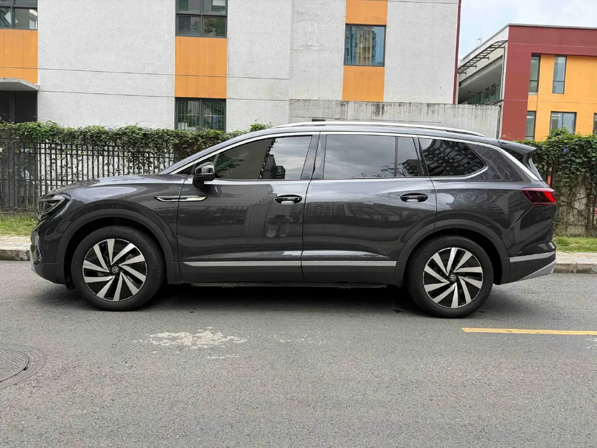 2021 Volkswagen Talagon 2.0T 186HP L4 7DCT,autocango,china used car exporter,china ev exporter,chinese used car exporter,chinese used ev exporter