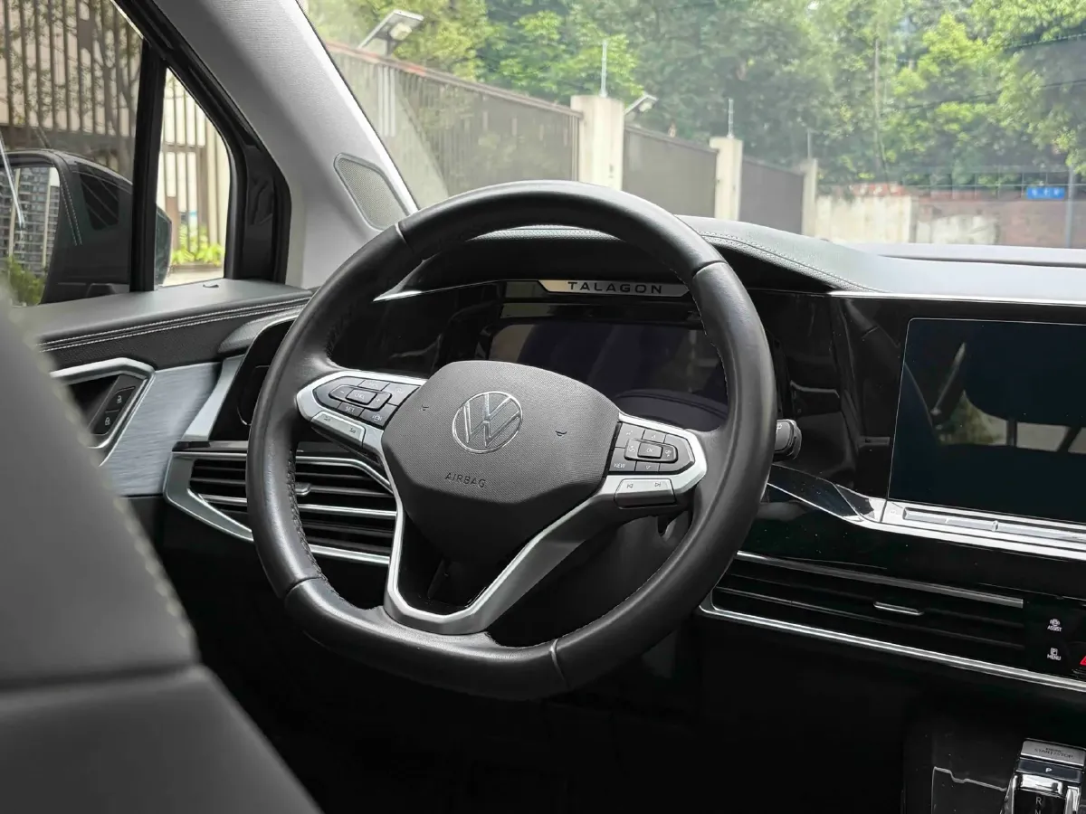 2021 Volkswagen Talagon 2.0T 186HP L4 7DCT,autocango,china used car exporter,china ev exporter,chinese used car exporter,chinese used ev exporter